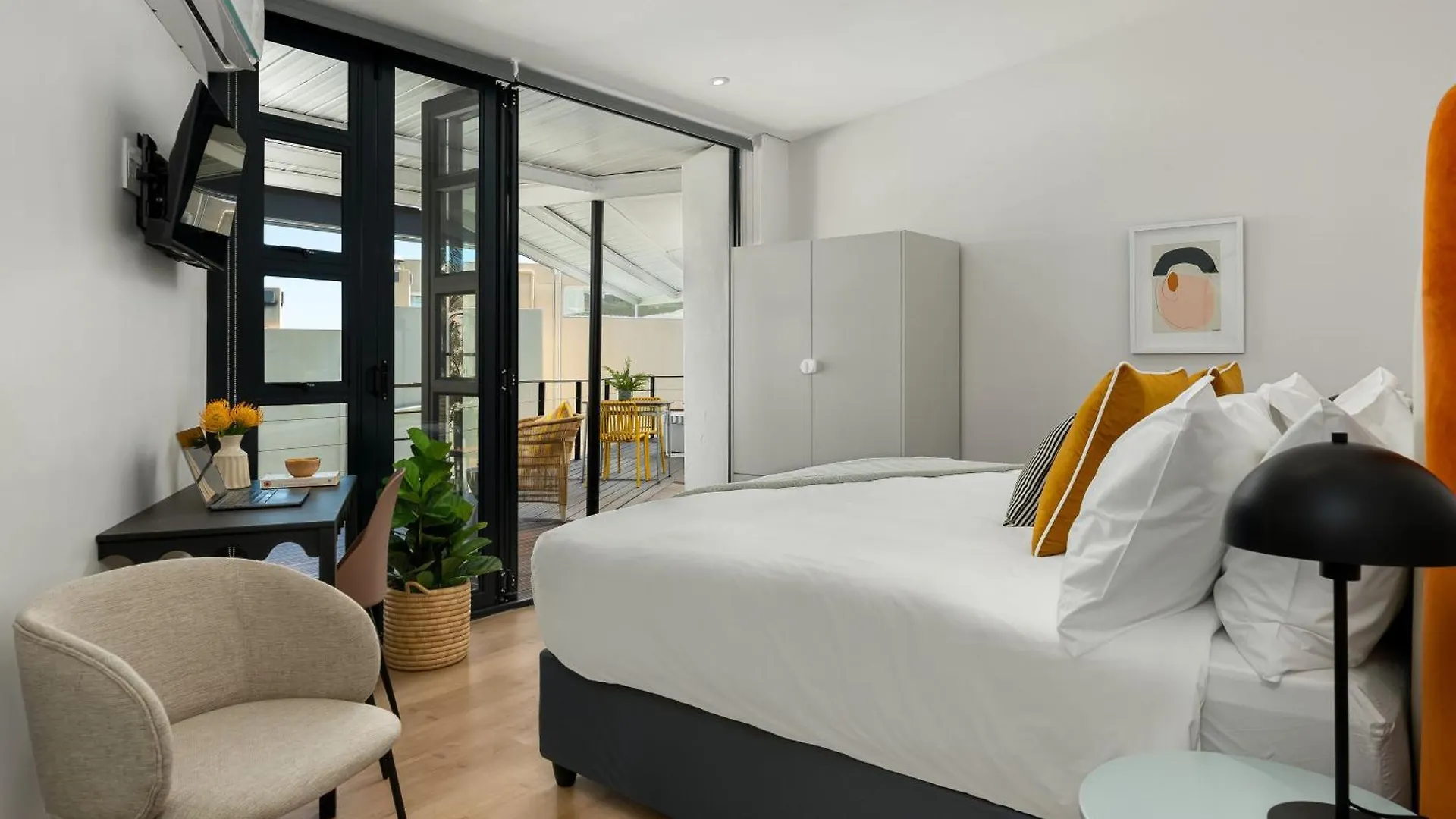 Neighbourgood 1St Crescent Hotel Cape Town