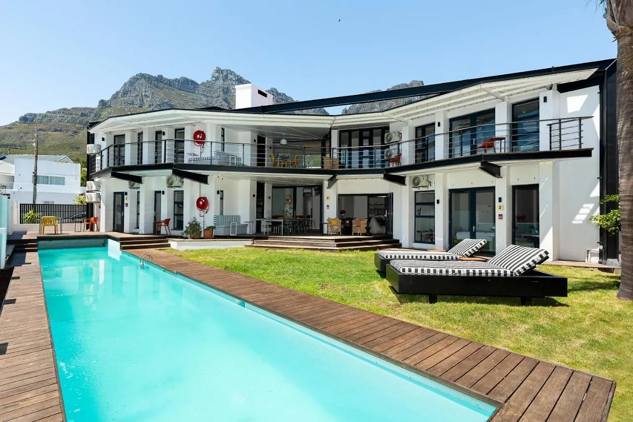 Neighbourgood 1St Crescent Hotel Cape Town