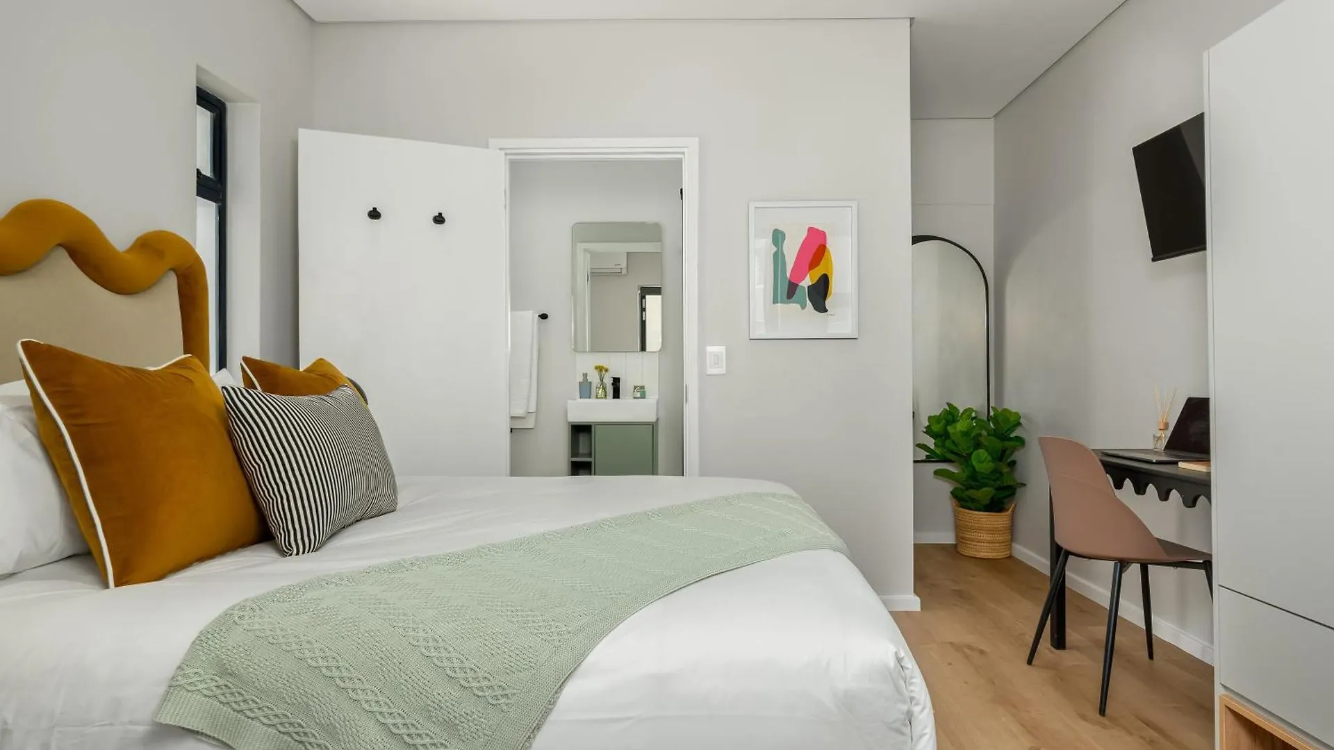 Neighbourgood 1St Crescent Hotel Cape Town
